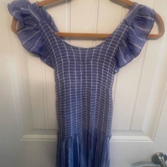 FREE PEOPLE RUFFLE MAXI DRESS. Denim blue and white! It’s adorable!!! S - Picture 3 of 7